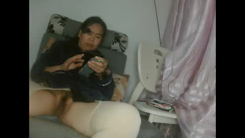 hujiajia520321431 online show from October 24, 11:39 am