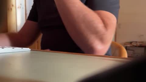 hukobossx online show from October 30, 11:44 am