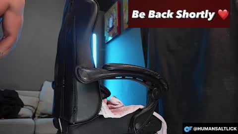 Snapshot of humansaltlick chatting on February 27, 12:43 am humansaltlick online show from February 27, 12:43 am