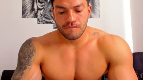 Eli online show from November 18, 1:04 pm