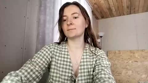 HumpyGrey online show from November 13, 9:52 am