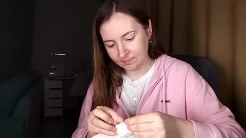 HumpyGrey online show from April 9, 6:02 pm