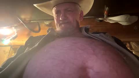 hung34u online show from February 2, 12:26 pm