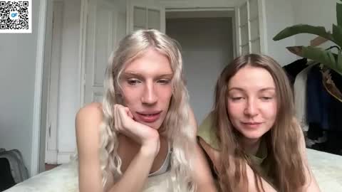 Alice help me reach 100 likes  online show from April 20, 12:30 pm