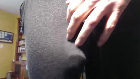 Snapshot of hung_hot_fit10 chatting on February 17, 7:21 pm Big uncut cock dripping online show from February 17, 7:21 pm