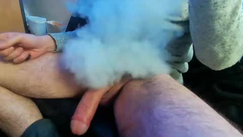 Snapshot of hungandthicksteven chatting on January 5, 12:42 pm stevenishung online show from January 5, 12:42 pm