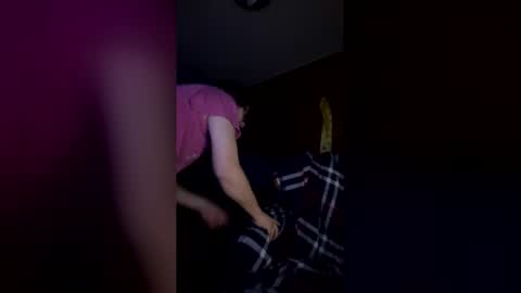 Snapshot of hungart99 chatting on March 30, 7:31 am SweetUncutXL online show from March 30, 7:31 am