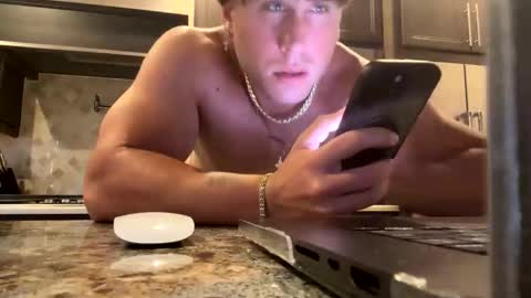 hungkingg22 online show from November 18, 3:49 pm