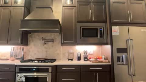 hungkingg22 online show from May 12, 2:47 pm