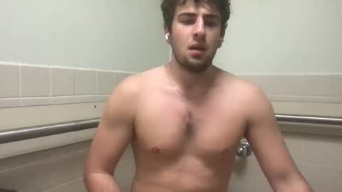 Snapshot of hungnhornystud chatting on February 21, 7:15 pm hungnhornystud online show from February 21, 7:15 pm