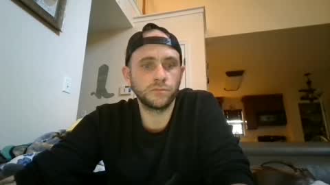 Snapshot of hungoutlaw69420 chatting on February 12, 1:28 pm hungoutlaw69420 online show from February 12, 1:28 pm