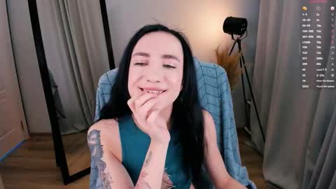 Kitty online show from November 26, 6:58 am