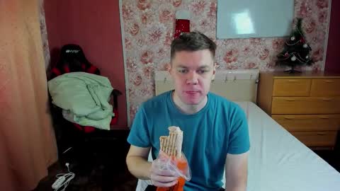 Snapshot of hungrybunny999 chatting on December 22, 4:20 am Nancy and Robert online show from December 22, 4:20 am