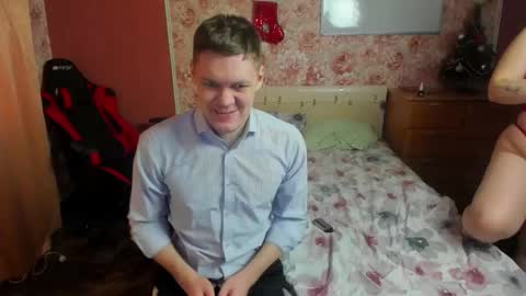 Snapshot of hungrybunny999 chatting on December 23, 8:01 am Nancy and Robert online show from December 23, 8:01 am