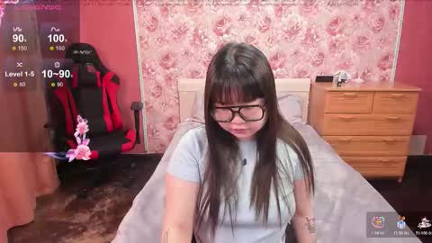 Snapshot of hungrybunny999 chatting on February 22, 5:51 am Nancy and Robert online show from February 22, 5:51 am