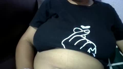 hungrypussy246688 online show from May 31, 8:43 am