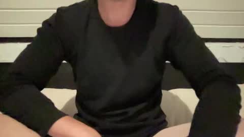 Snapshot of hungwank95 chatting on December 13, 7:53 pm hungwank95 online show from December 13, 7:53 pm