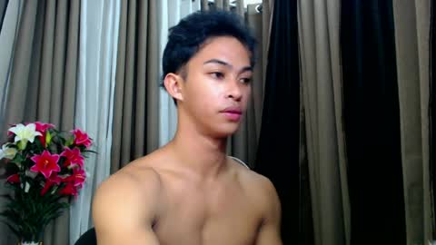 Snapshot of hunk_edward chatting on July 8, 8:08 am hunk_edward online show from July 8, 8:08 am