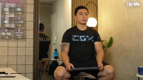 hunk_ryan online show from December 30, 11:59 am