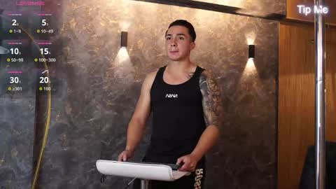 hunk_ryan online show from December 1, 1:27 pm