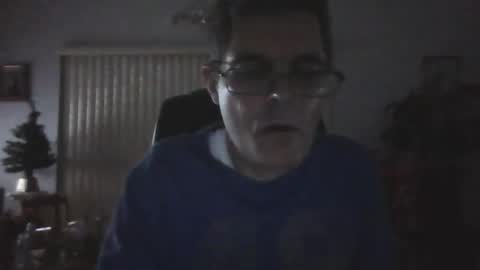 hunkmasclefad458 online show from December 16, 5:01 am