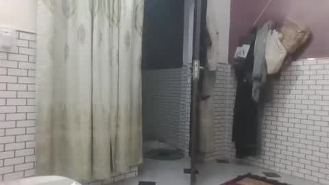 Snapshot of hunkster102 chatting on March 25, 1:39 pm hunkster102 online show from March 25, 1:39 pm