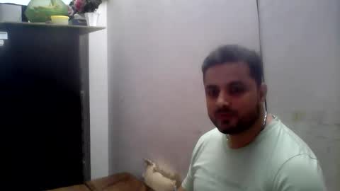 hunkster102 online show from May 31, 11:39 am