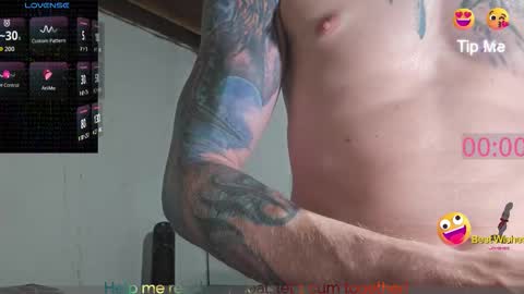 Snapshot of hunkwithglasses chatting on February 11, 3:33 am Wh8teboi online show from February 11, 3:33 am