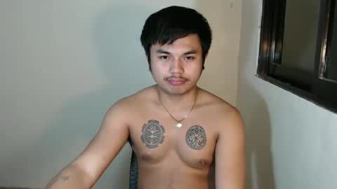 hunkyzeus online show from January 5, 8:00 pm