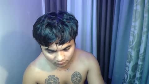 hunkyzeus online show from May 20, 8:53 am