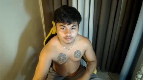 hunkyzeus online show from June 14, 5:59 pm
