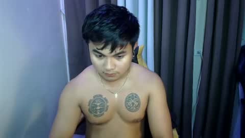 hunkyzeus online show from June 22, 10:56 am
