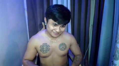 hunkyzeus online show from June 24, 5:34 pm
