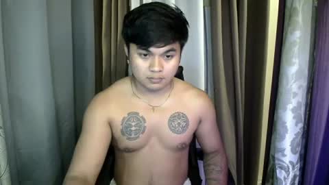 hunkyzeus online show from June 28, 4:24 pm