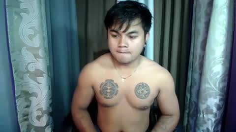 hunkyzeus online show from July 4, 6:41 am