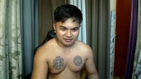 hunkyzeus online show from July 12, 6:26 am