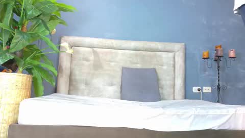 Hunter  online show from January 12, 7:08 pm