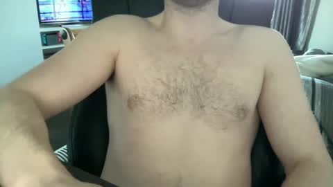 Snapshot of hunter_cam10 chatting on February 22, 3:47 pm Hunter online show from February 22, 3:47 pm