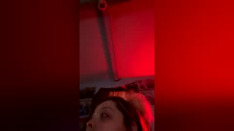 hunterbelle online show from July 7, 12:02 am