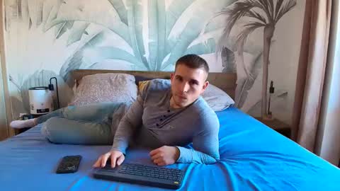 Hunter Bridges online show from November 7, 11:10 am