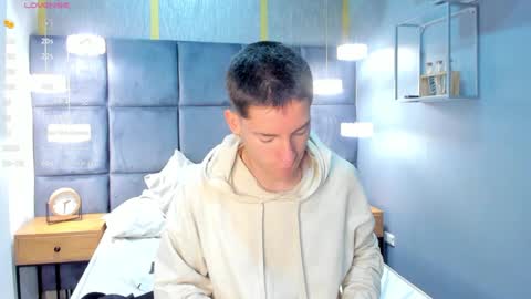 Snapshot of hunterheat_ chatting on September 19, 12:50 pm hunterheat_ online show from September 19, 12:50 pm