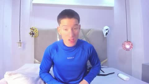 Snapshot of hunterheat_ chatting on October 16, 12:06 pm hunterheat_ online show from October 16, 12:06 pm