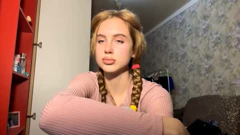 Gloria online show from November 12, 4:18 pm