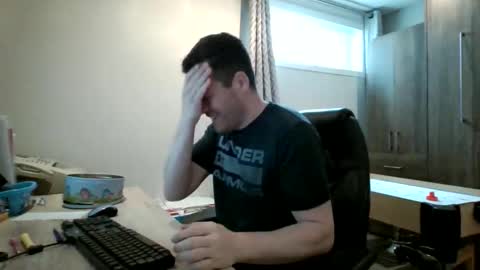 hurley7890 online show from April 10, 1:38 pm