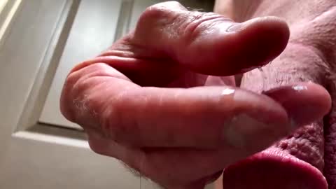 Snapshot of huskey300 chatting on December 9, 11:03 pm huskey300 online show from December 9, 11:03 pm