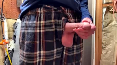 Snapshot of huskey300 chatting on January 2, 4:09 am huskey300 online show from January 2, 4:09 am