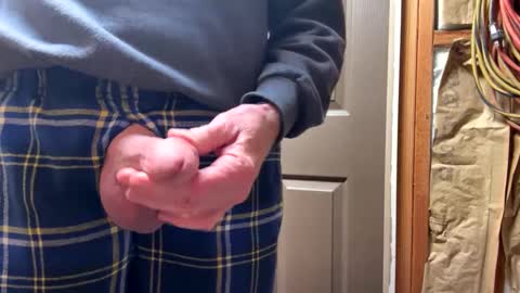 Snapshot of huskey300 chatting on February 2, 2:56 pm huskey300 online show from February 2, 2:56 pm