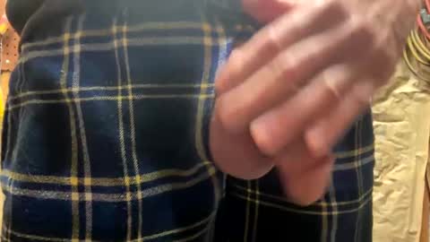 Snapshot of huskey300 chatting on February 24, 2:58 pm huskey300 online show from February 24, 2:58 pm