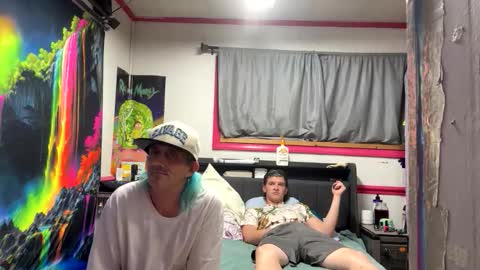 huskyclip70 online show from May 15, 5:58 am