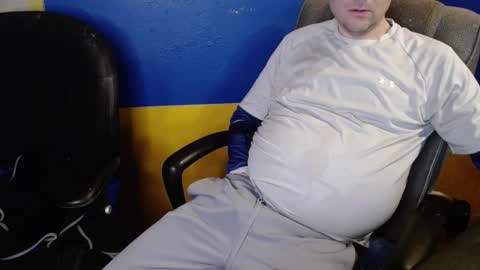 Huskyguy online show from December 31, 4:49 am